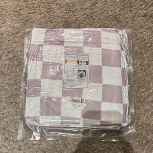 Lavender and White Checkered Baby Blanket 30x40